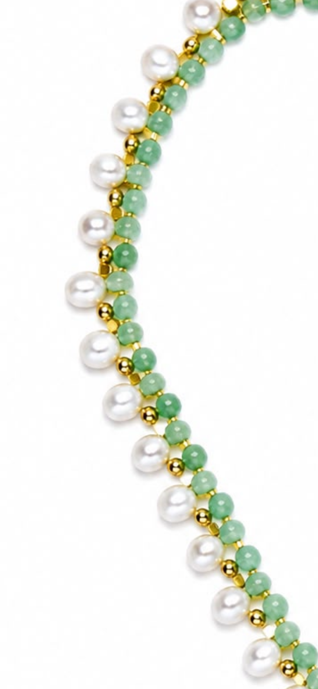 Balme breeze.       
Jade 
Pear
Hematite gold plated 
Sterling silver 926 gold plated