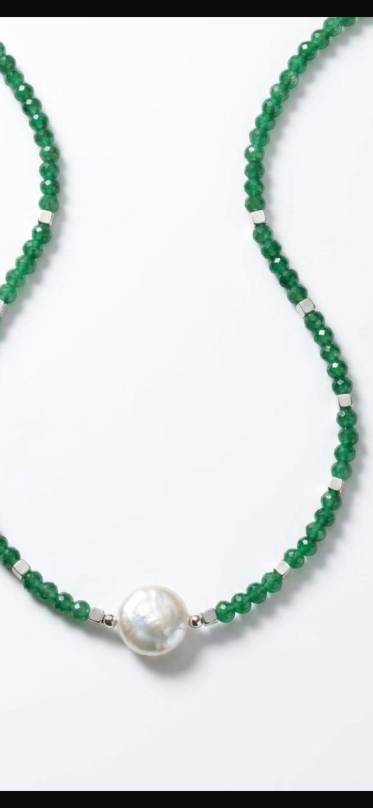Green agate 
Pearl 
Hematite 
Sterling silver 925