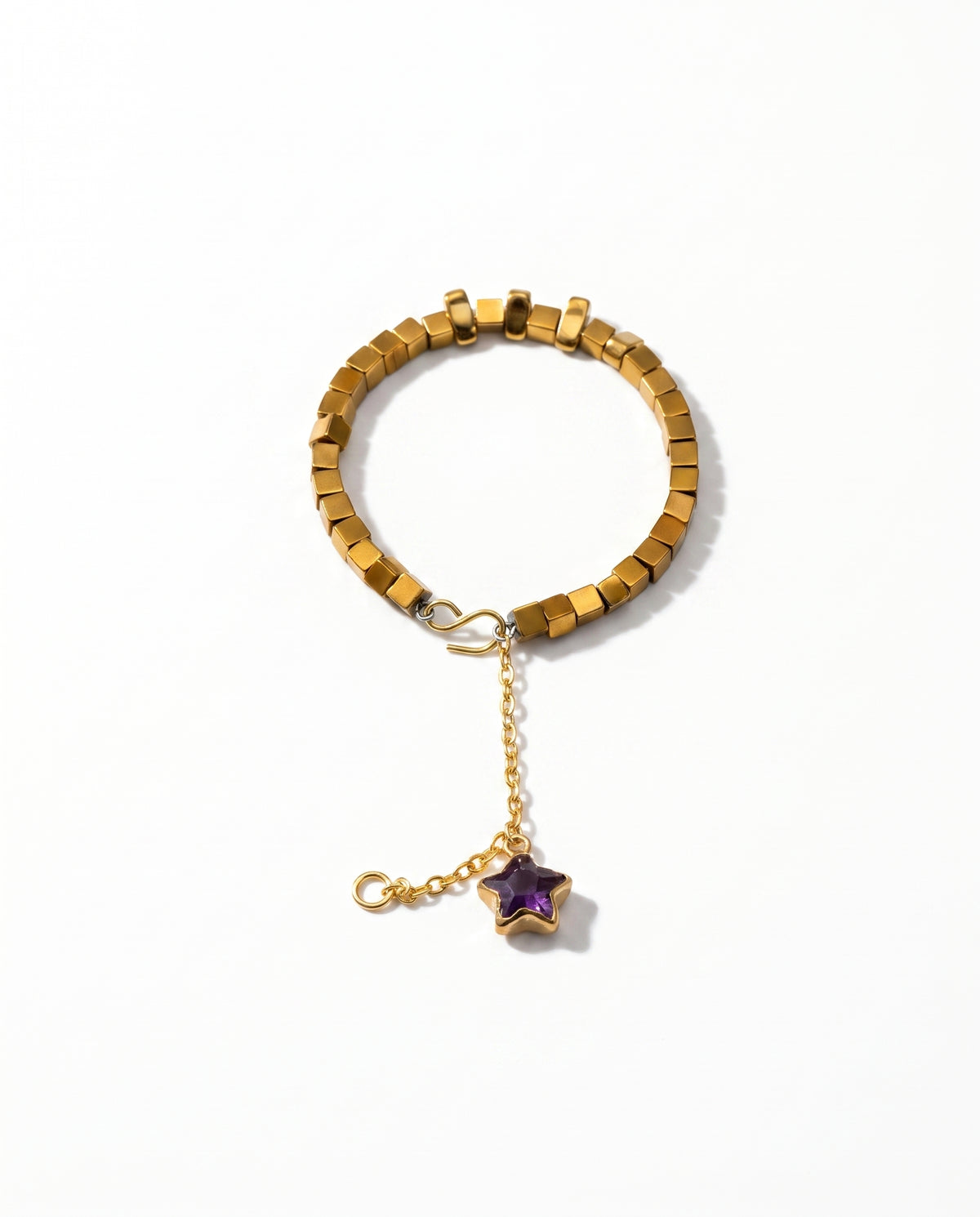 Fling star.     
Amethyst 
Hematite gold plated 
Sterling silver 925 gold plated