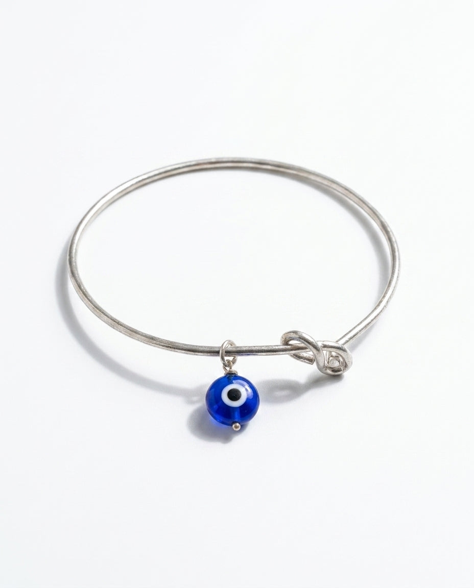 Evil eye knot.     
Evil eye 
Sterling Silver 925