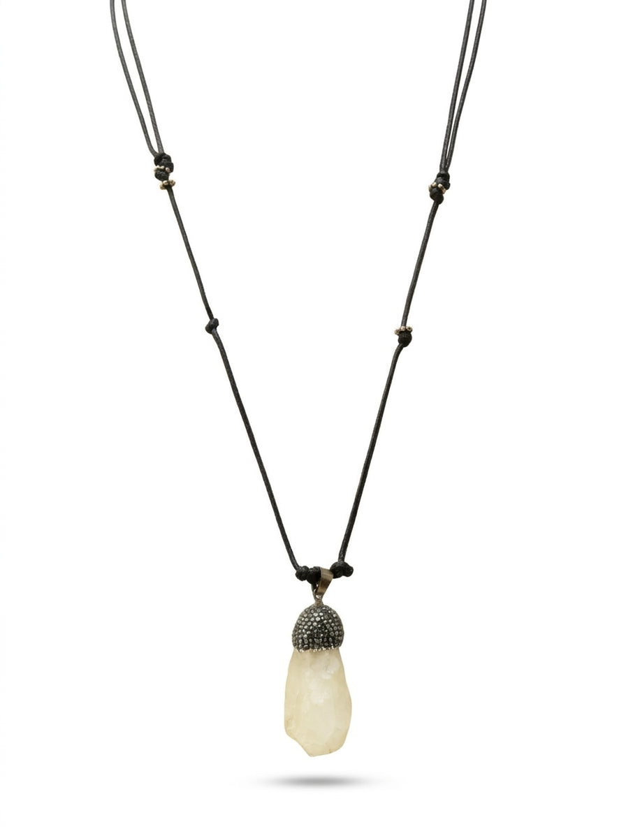Celer quartz 
Leather cortex 
Sterling silver 925