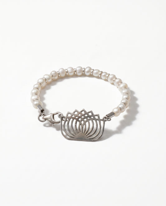 Pearl signature.   
Pear
Hematite 
Sterling Silver 925