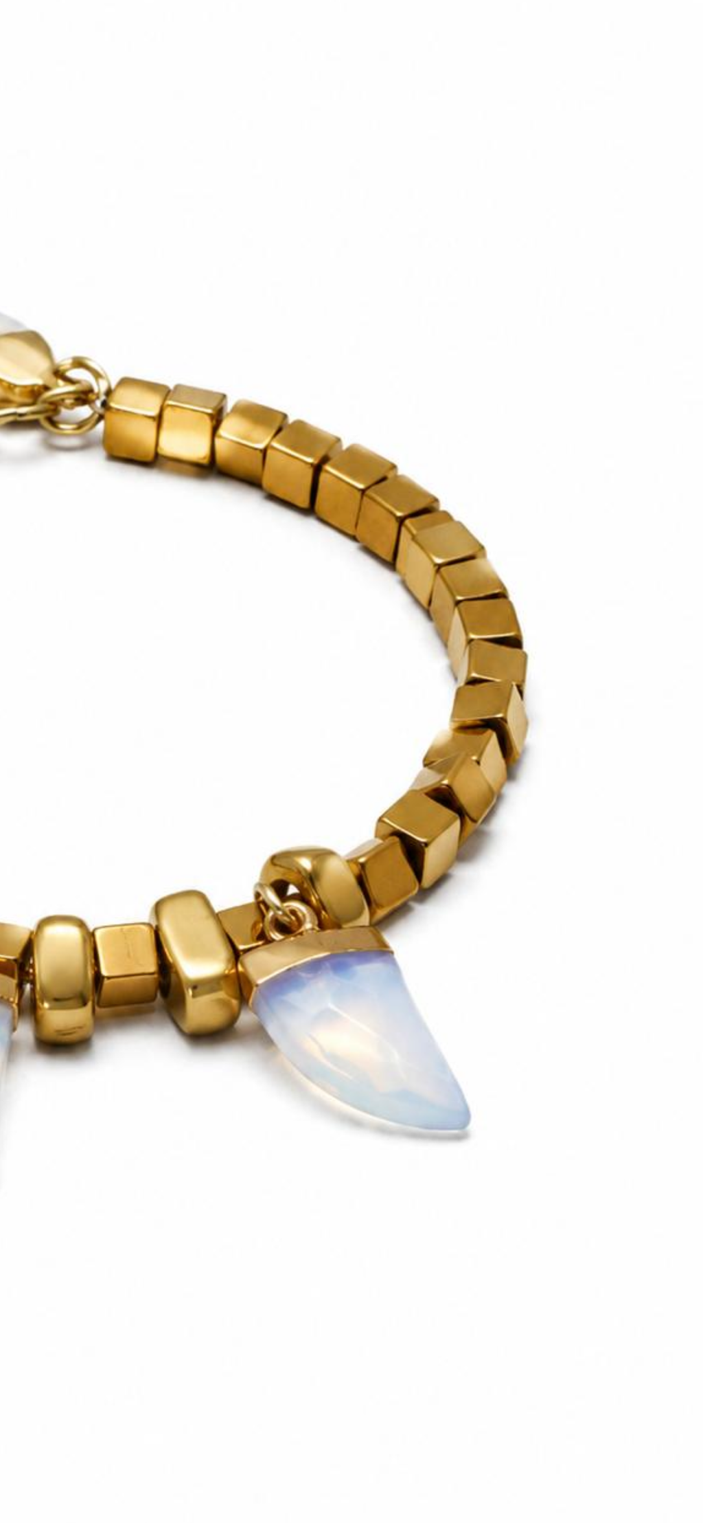 Arctic glow.      
Apwolite
Hematite gold plated 
Sterling silver 925 gold plated