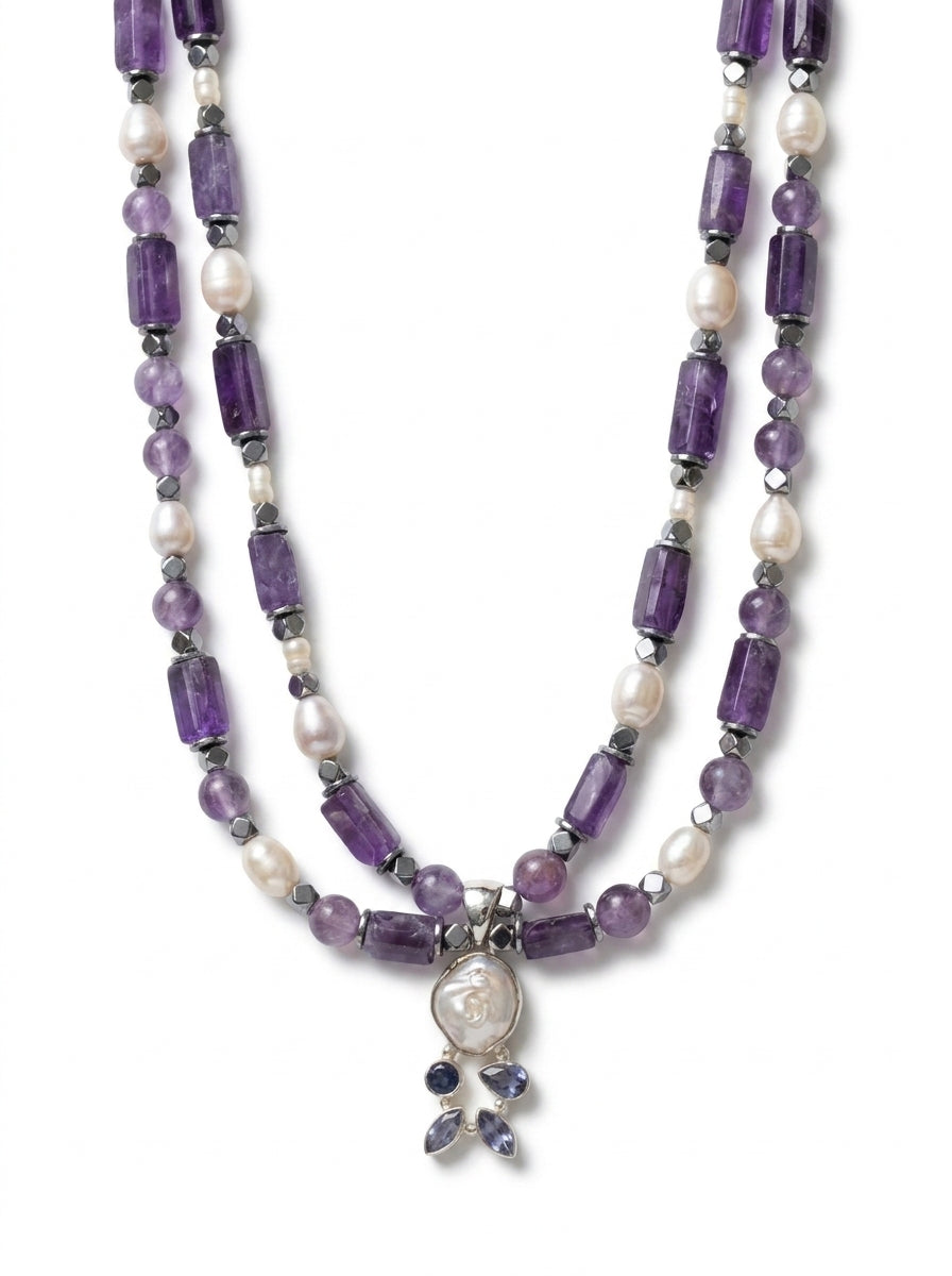 Amethyst 
Pearl 
Hematite 
Sterling silver 925