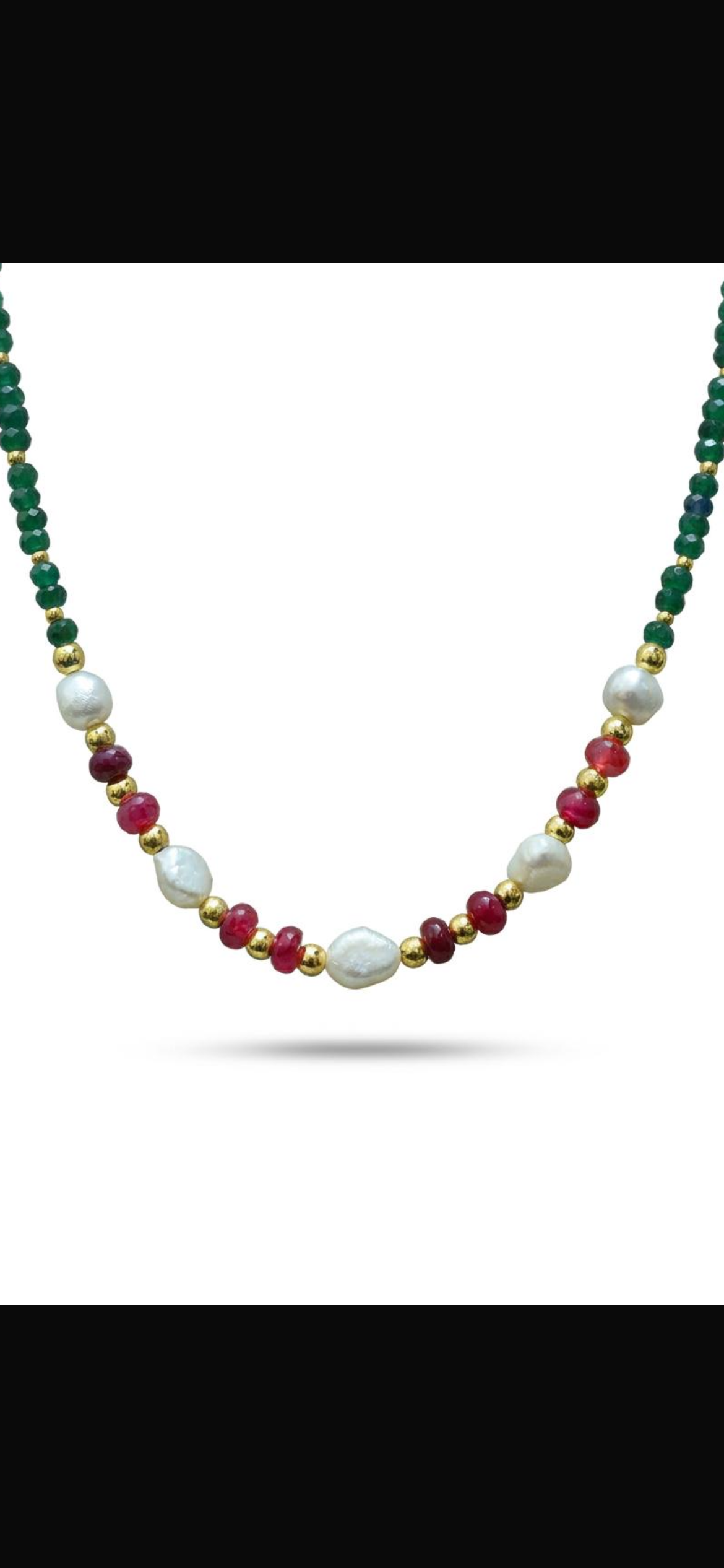 Green agate
Pearl 
Red agate 
Hematite 
Sterling silver 925 gold plated