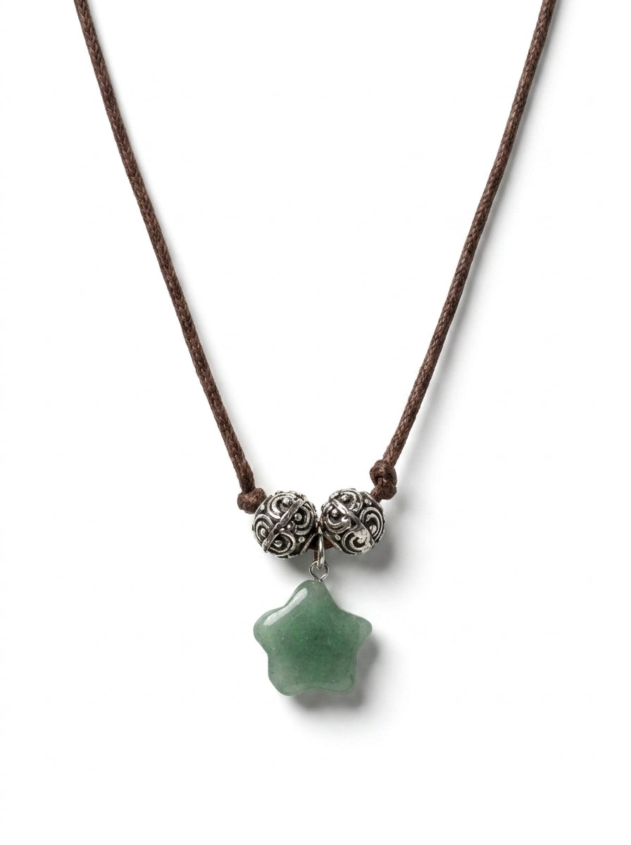 Jade 
Leather cortex 
Sterling silver 925