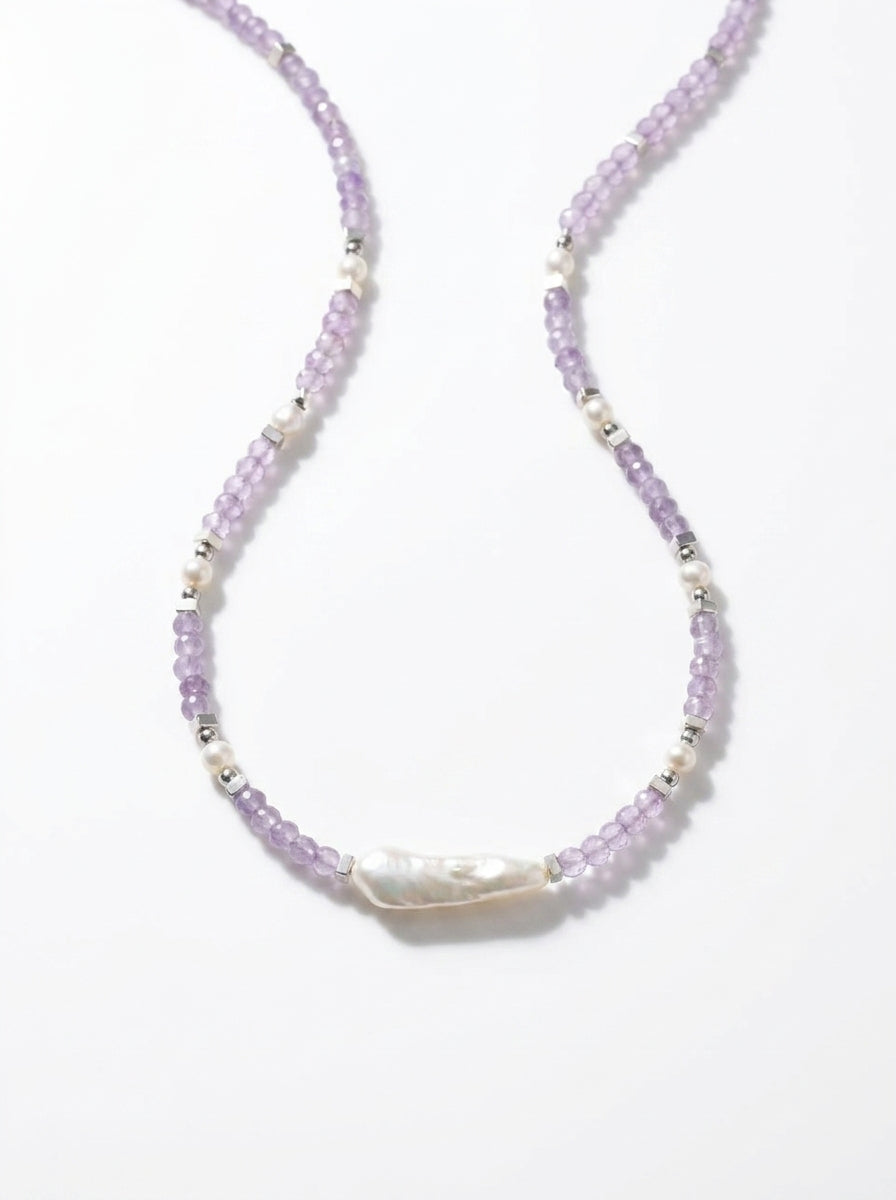 Lavender jade 
Pearl 
Hematite 
Sterling silver 925