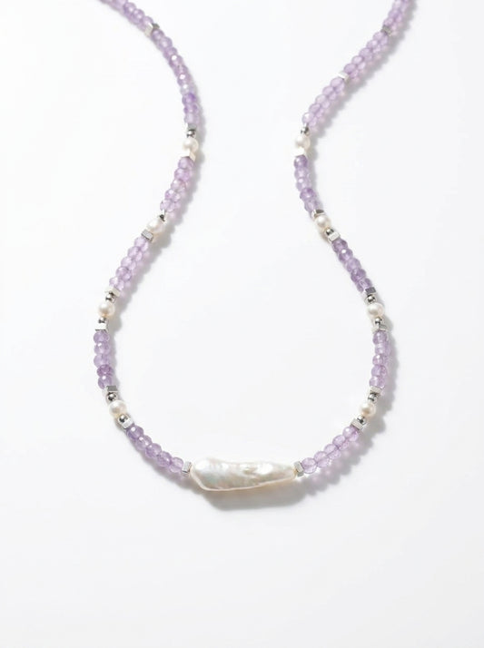 Lavender jade 
Pearl 
Hematite 
Sterling silver 925
