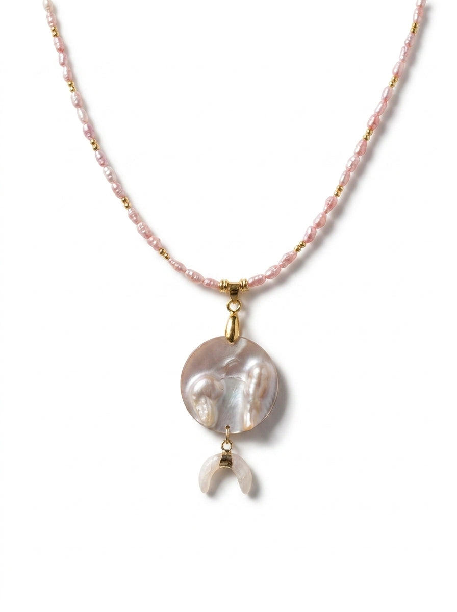 Pearl 
Hematite
Rose quartz 
Mother of pearl 
Sterling silver 925 gold plated