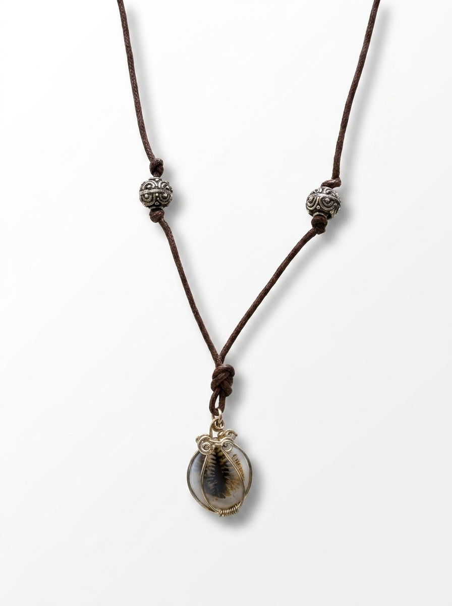 Dentrtic  agate 
Leather cortex 
Sterling silver 925