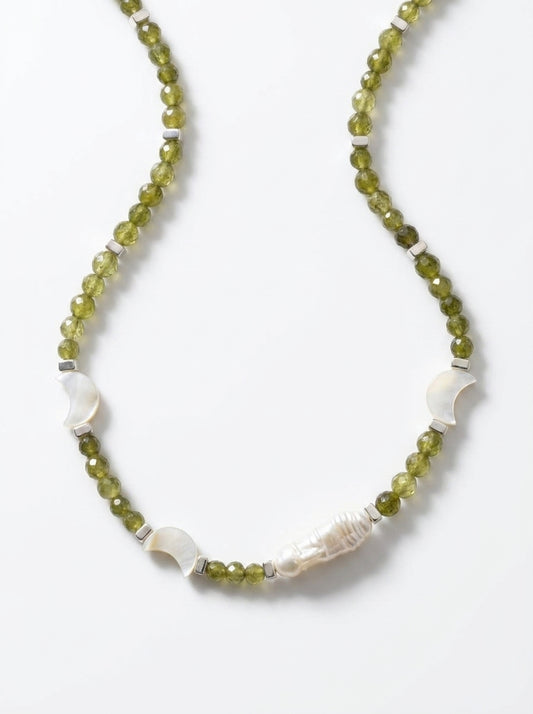 Olive jade 
Pearl 
Hematite 
Mother of pearl 
Sterling silver 925