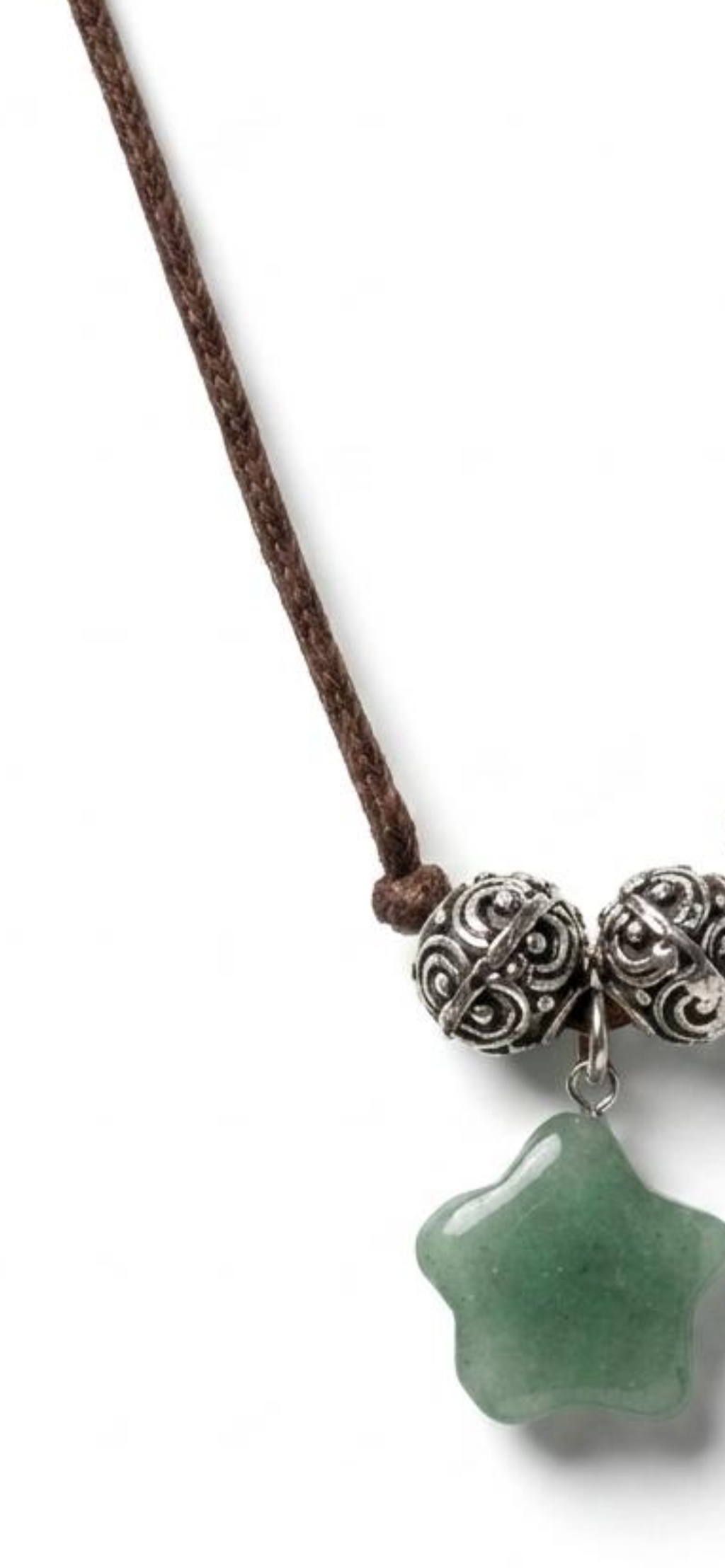 Jade 
Leather cortex 
Sterling silver 925