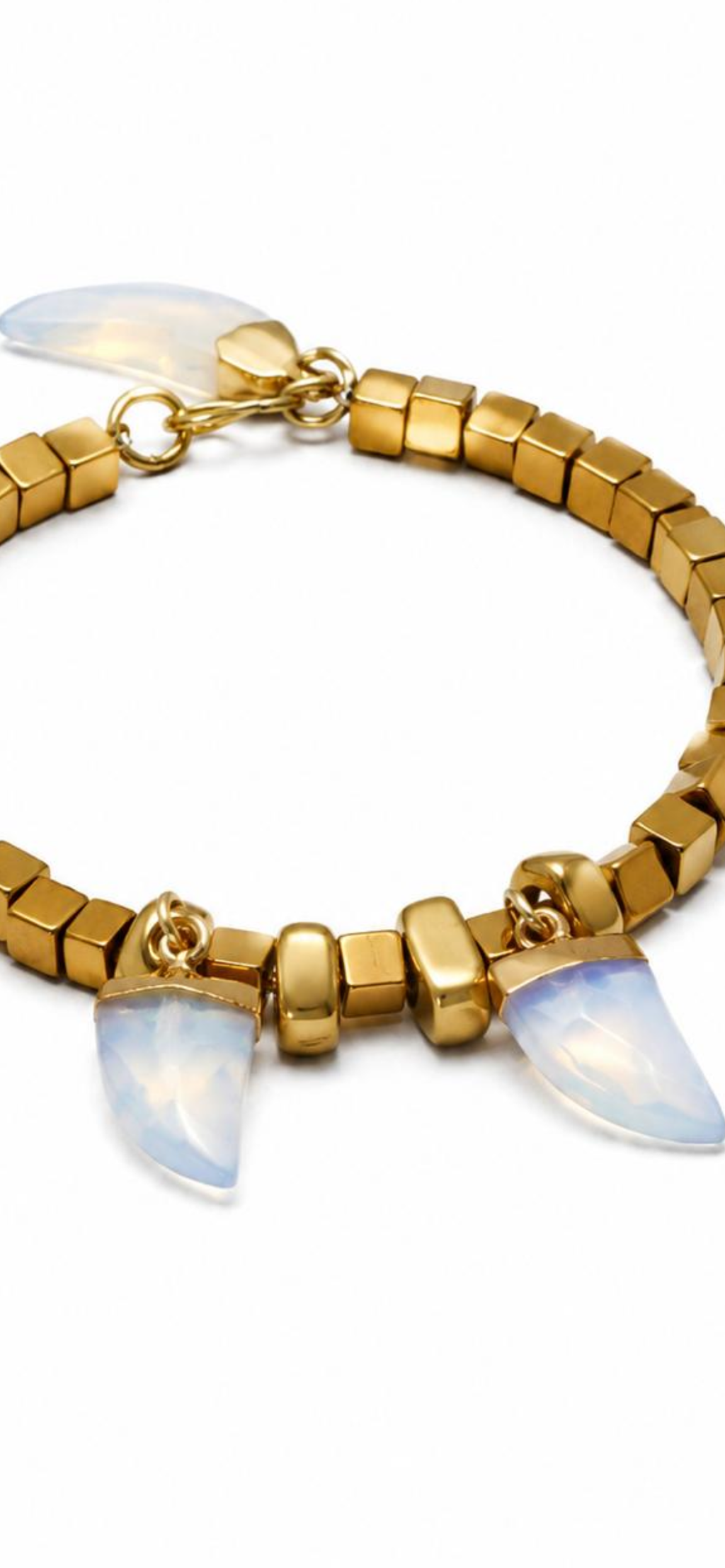 Arctic glow.      
Apwolite
Hematite gold plated 
Sterling silver 925 gold plated
