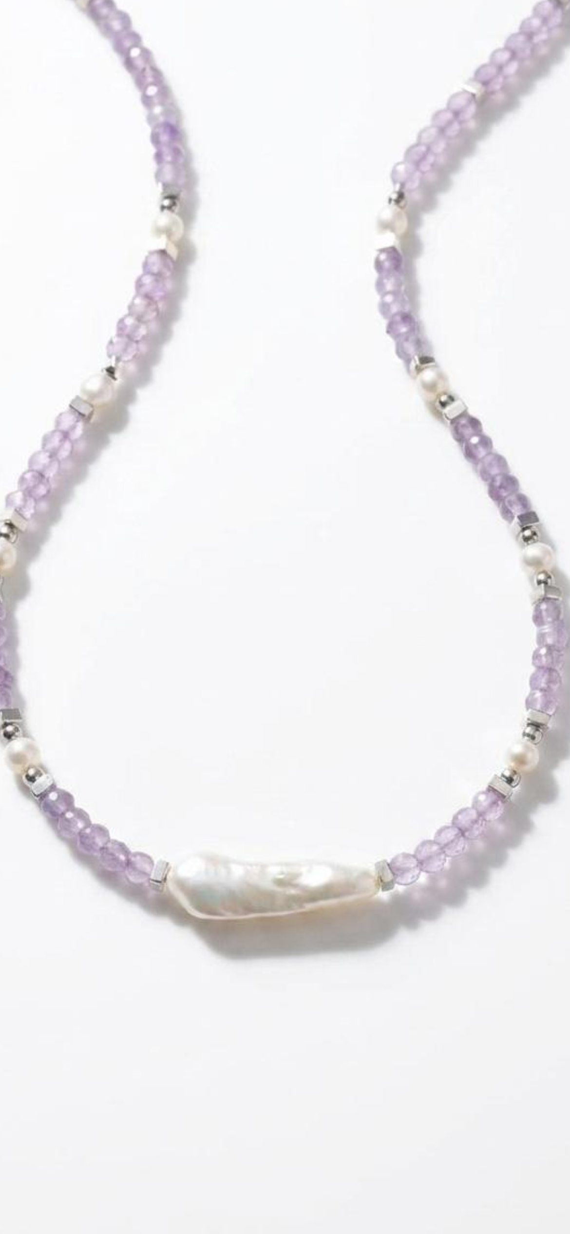 Lavender jade 
Pearl 
Hematite 
Sterling silver 925