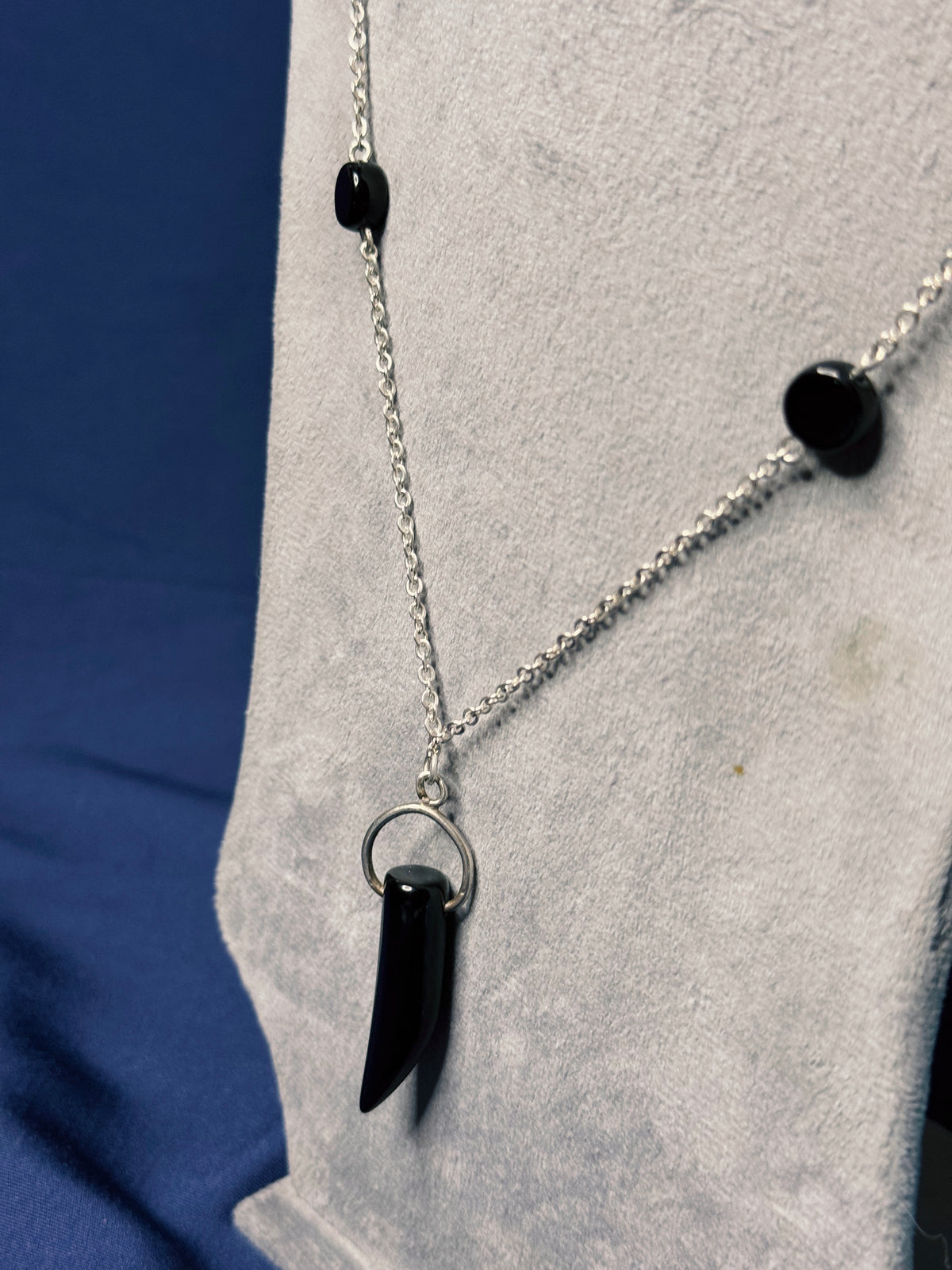 Black Drift necklace - Unisex