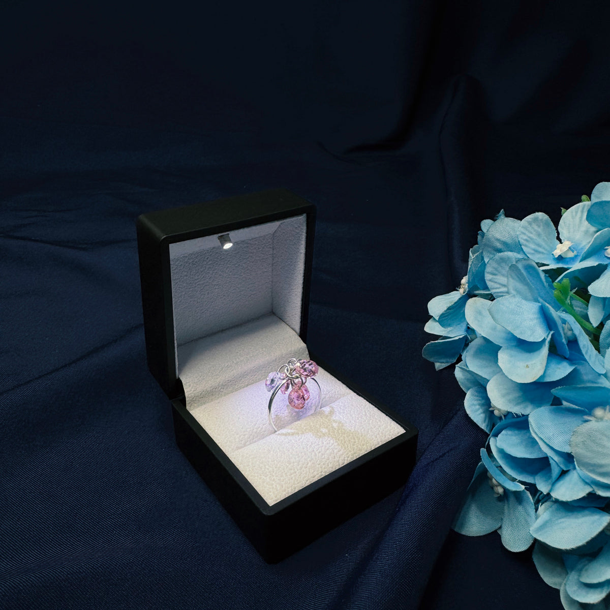 Lustra ring